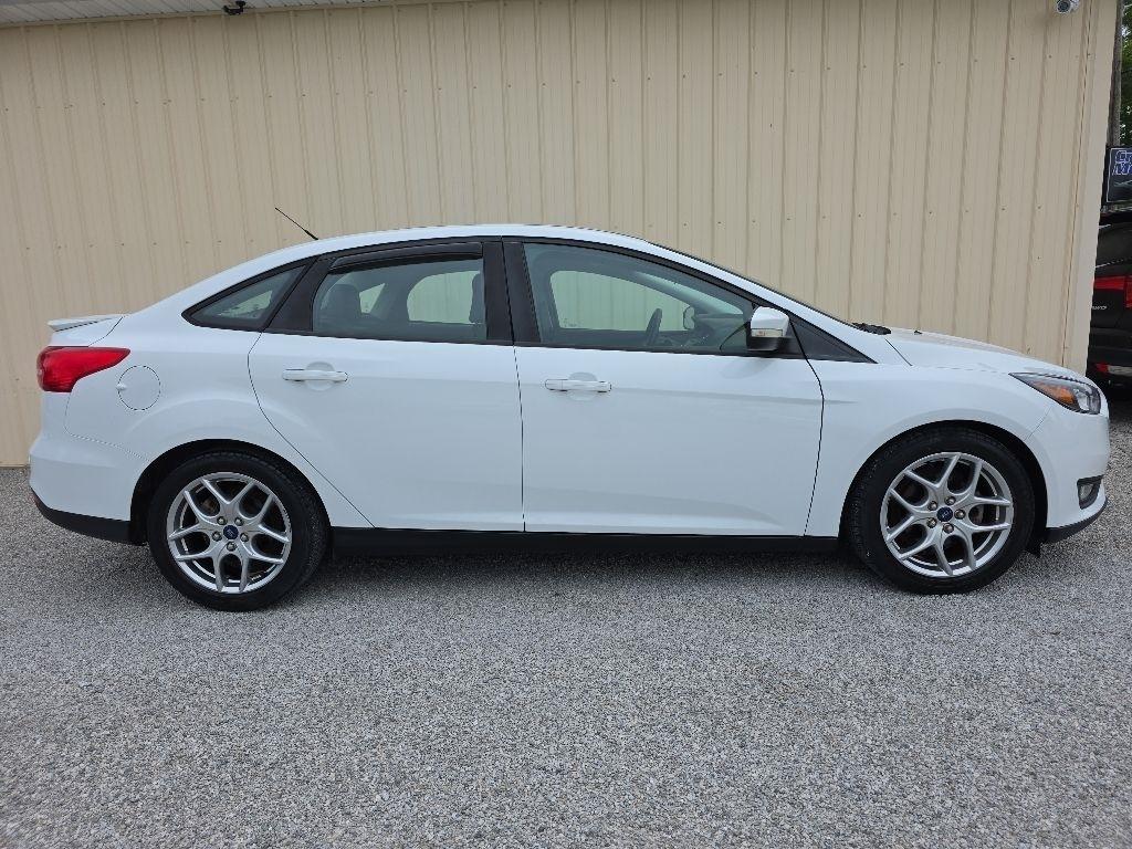 Ford Focus 4dr Sdn SE 2015