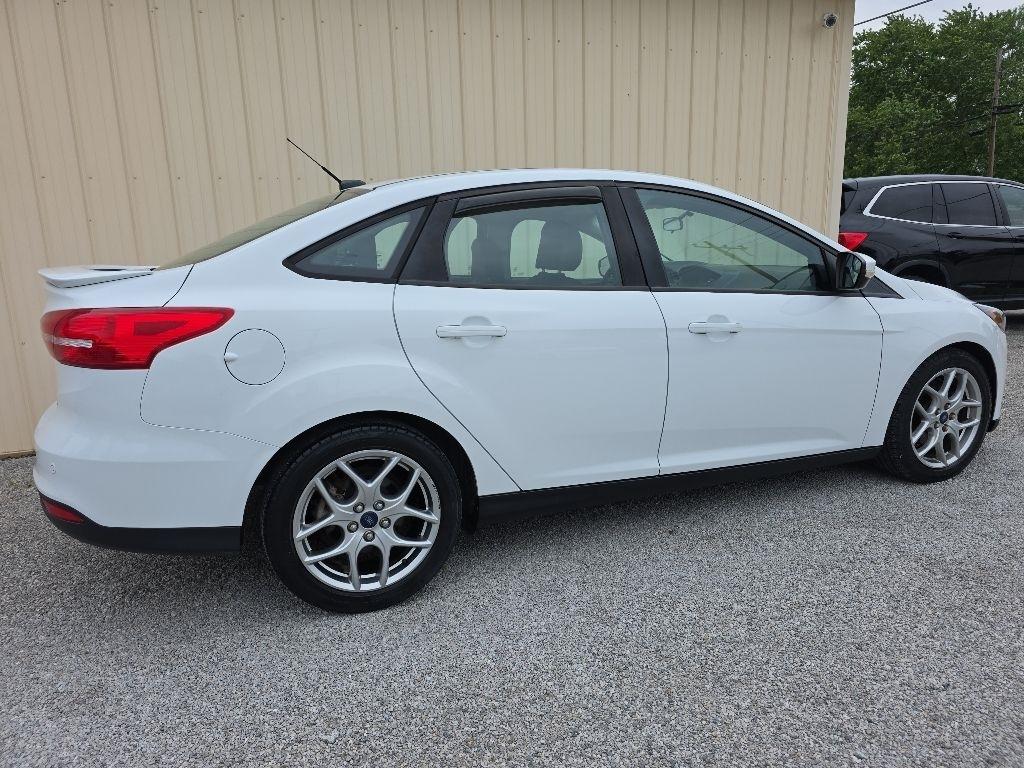 Ford Focus 4dr Sdn SE 2015