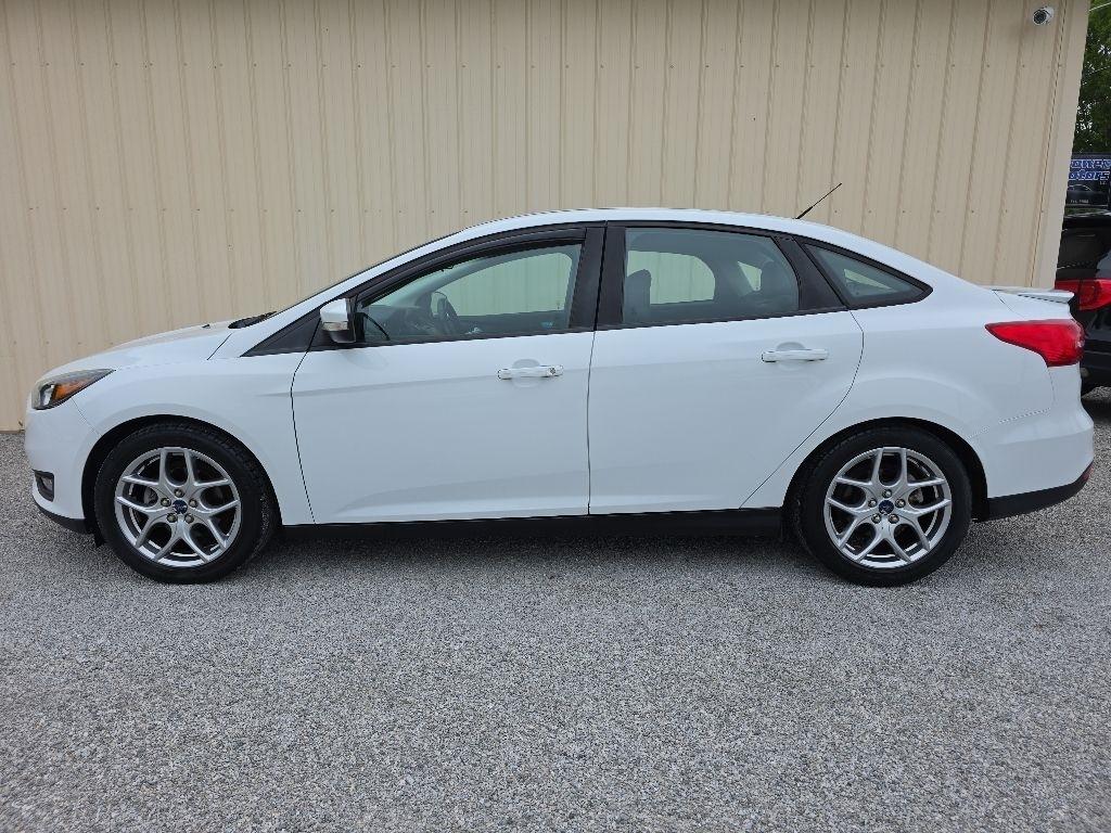 Ford Focus 4dr Sdn SE 2015