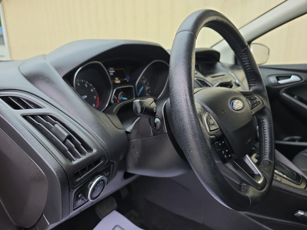 Ford Focus 4dr Sdn SE 2015