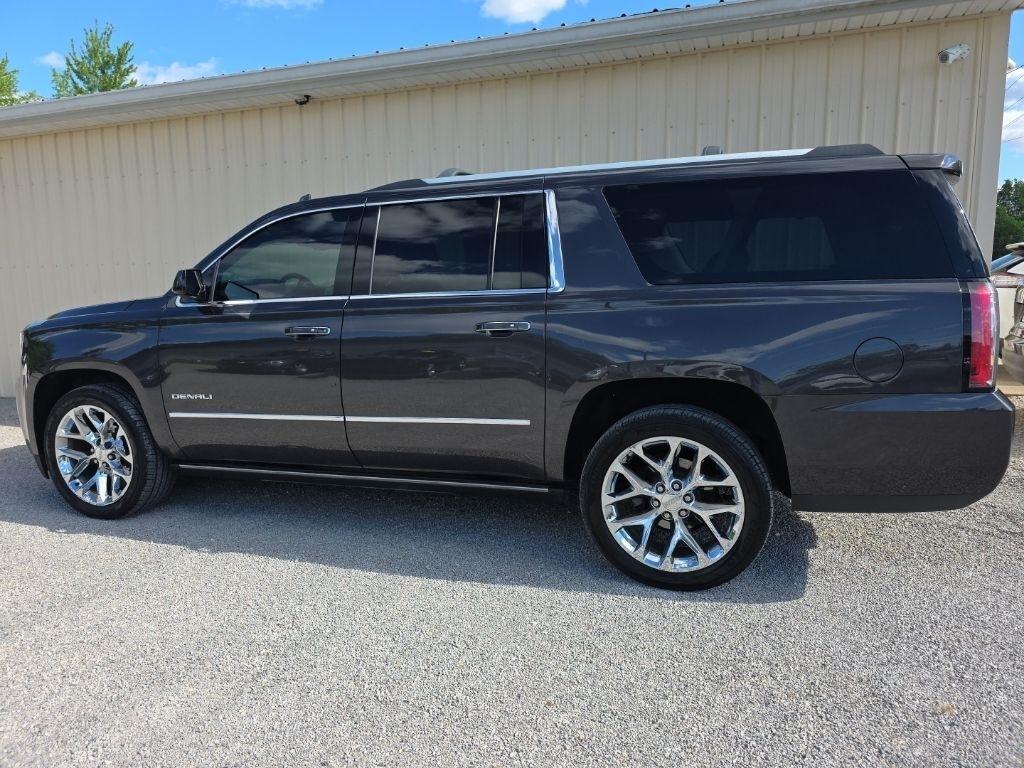 GMC Yukon XL 4WD 4dr Denali 2016