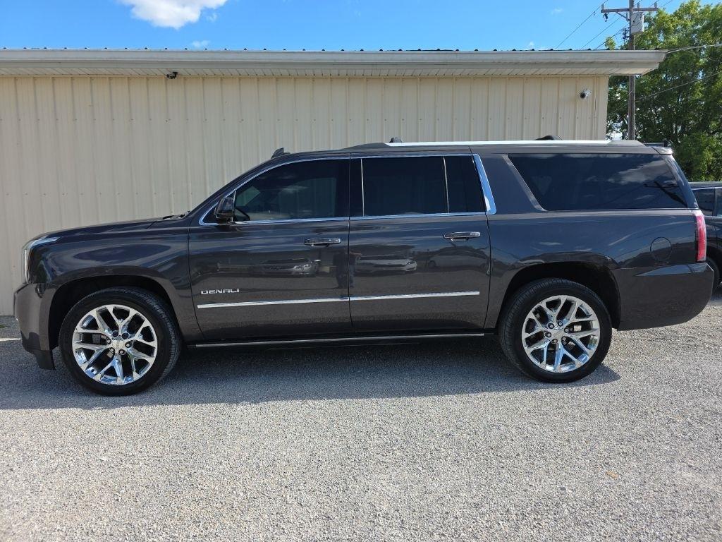 GMC Yukon XL 4WD 4dr Denali 2016