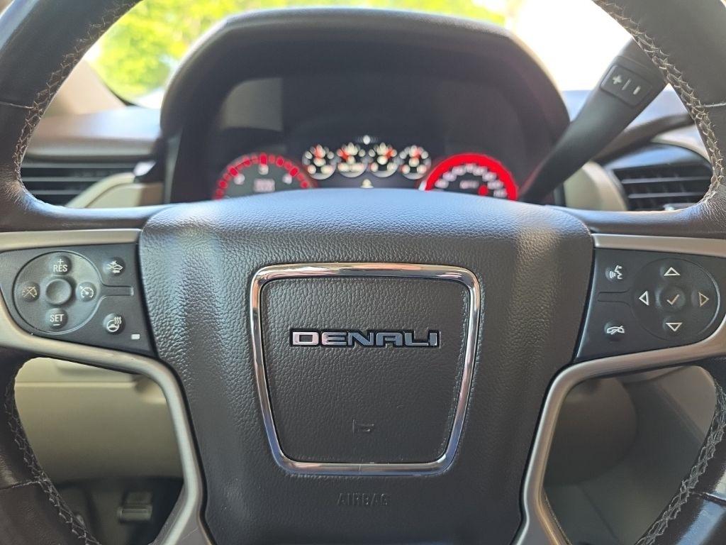 GMC Yukon XL 4WD 4dr Denali 2016