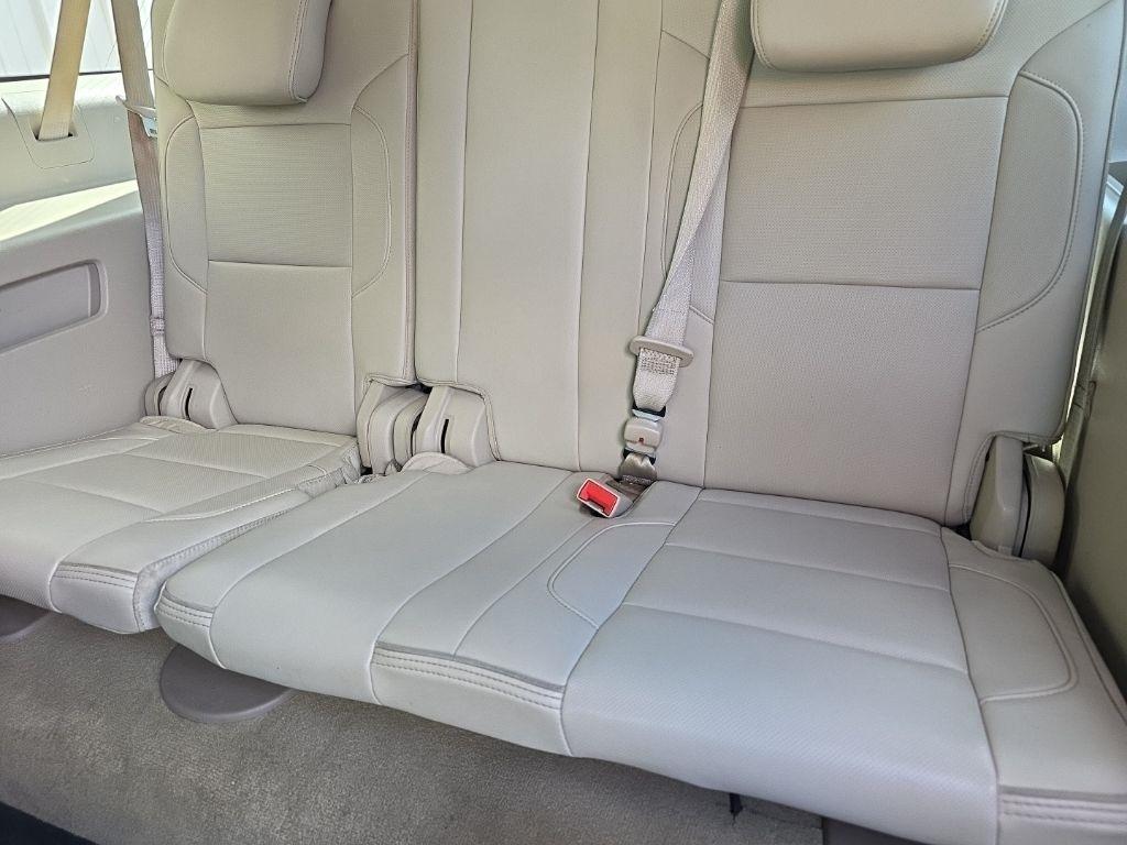 GMC Yukon XL 4WD 4dr Denali 2016