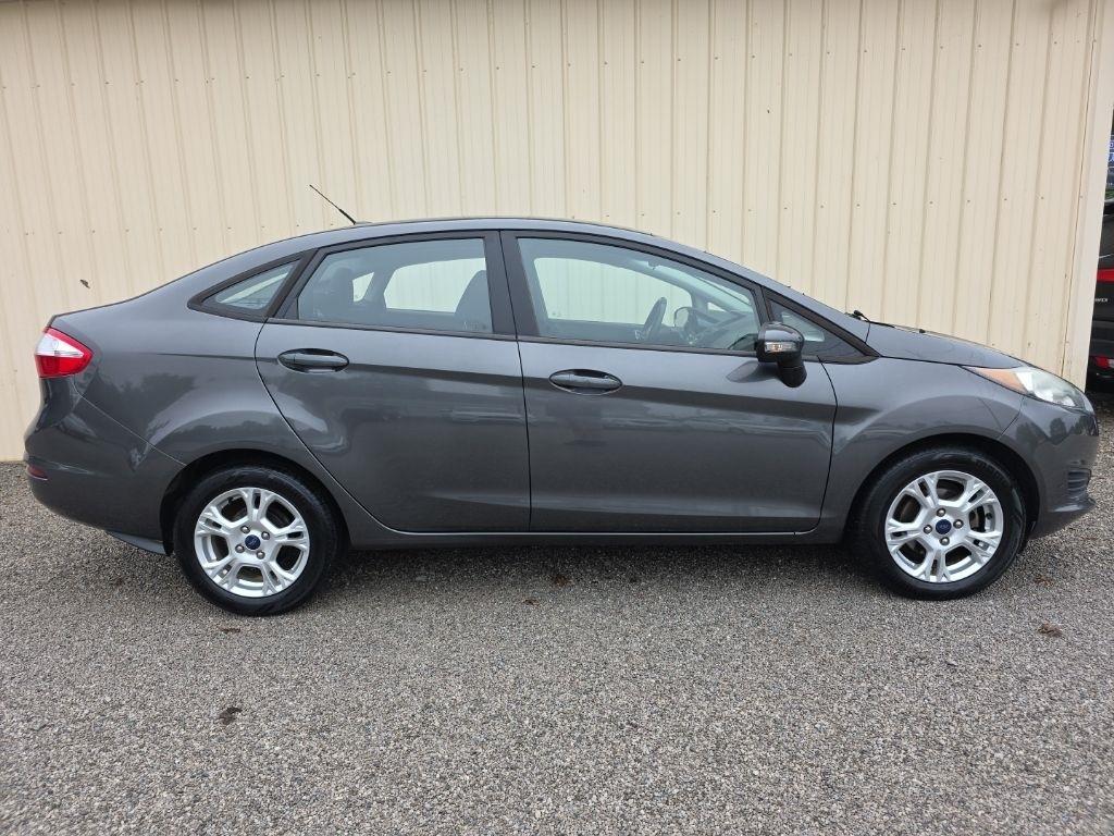 Ford Fiesta 4dr Sdn SE 2015