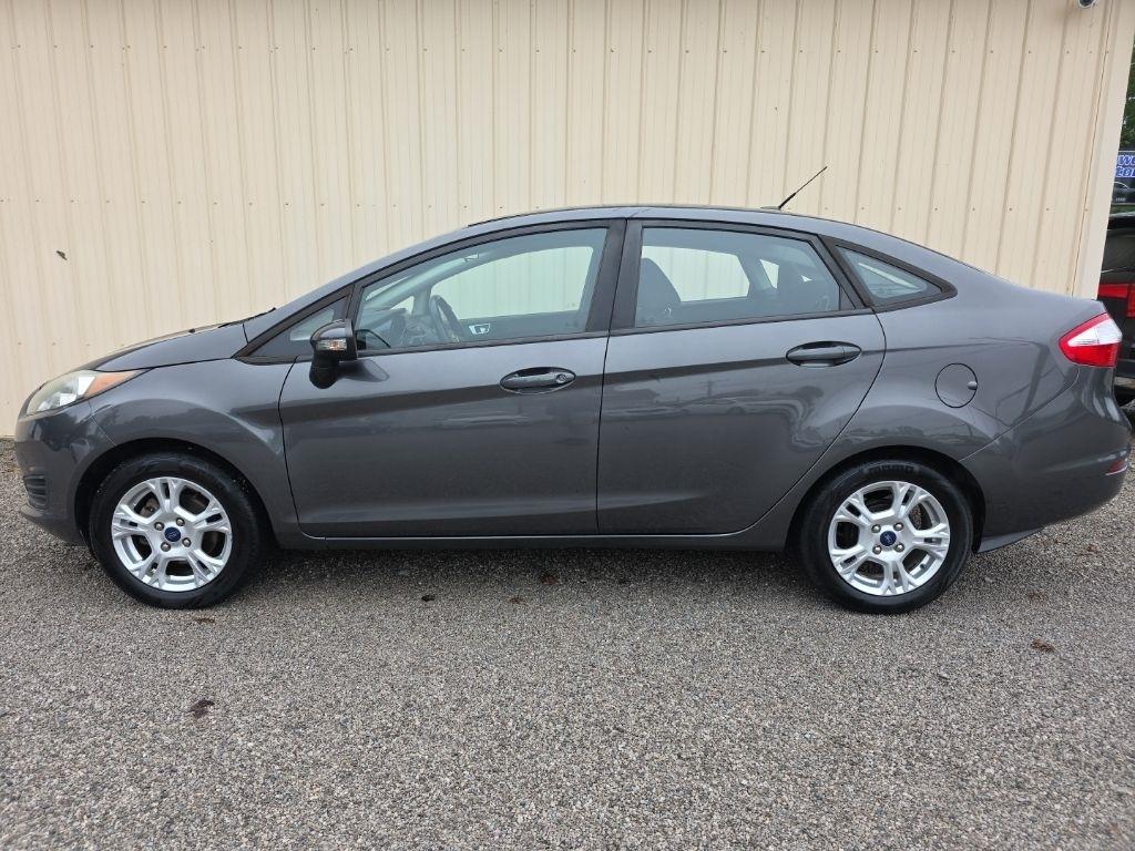 Ford Fiesta 4dr Sdn SE 2015