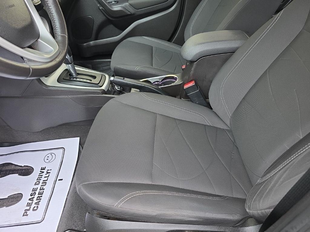 Ford Fiesta 4dr Sdn SE 2015