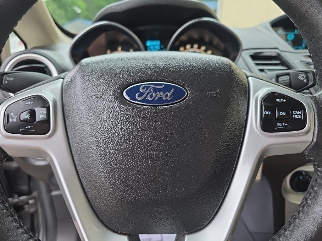 Ford Fiesta 4dr Sdn SE 2015