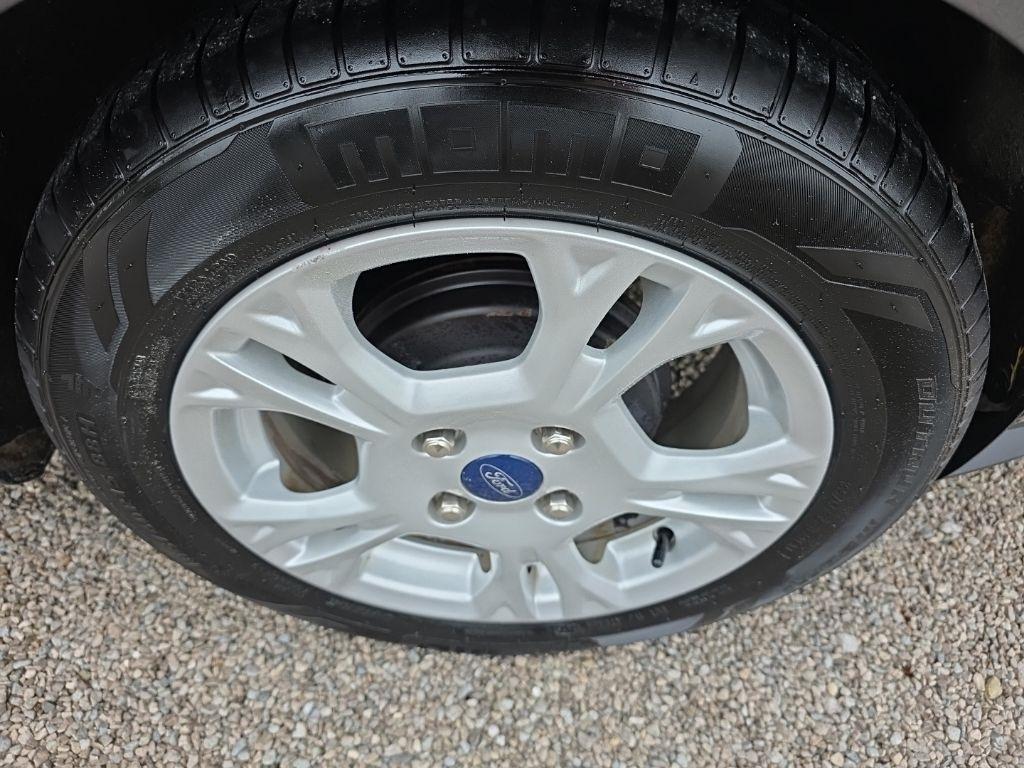 Ford Fiesta 4dr Sdn SE 2015