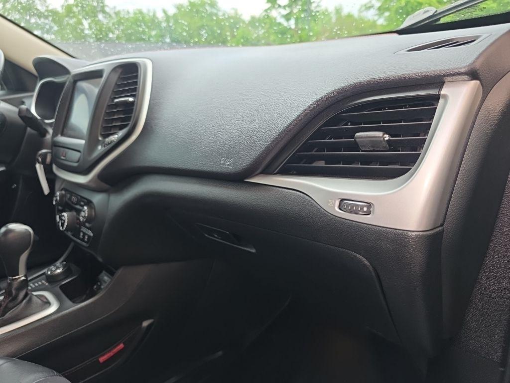 Jeep Cherokee 4WD 4dr Trailhawk 2015