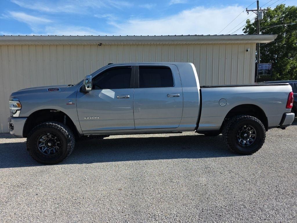RAM 2500 Laramie 4x4 Mega Cab 6'4" Box 2023