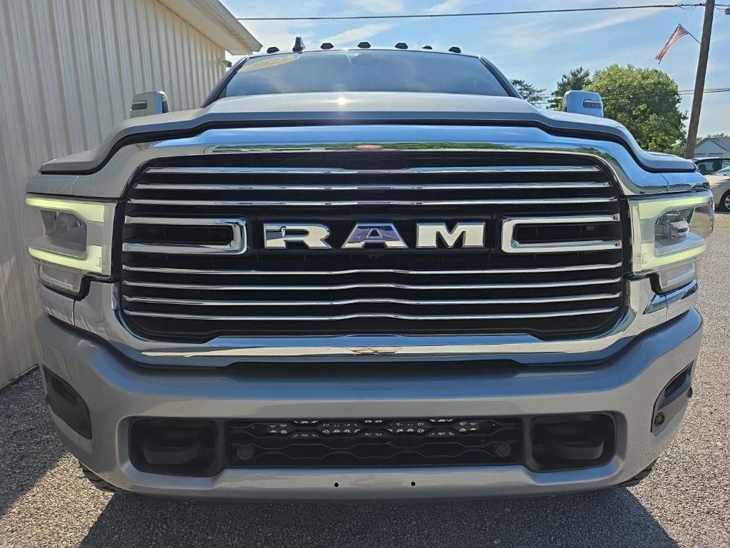 RAM 2500 Laramie 4x4 Mega Cab 6'4" Box 2023