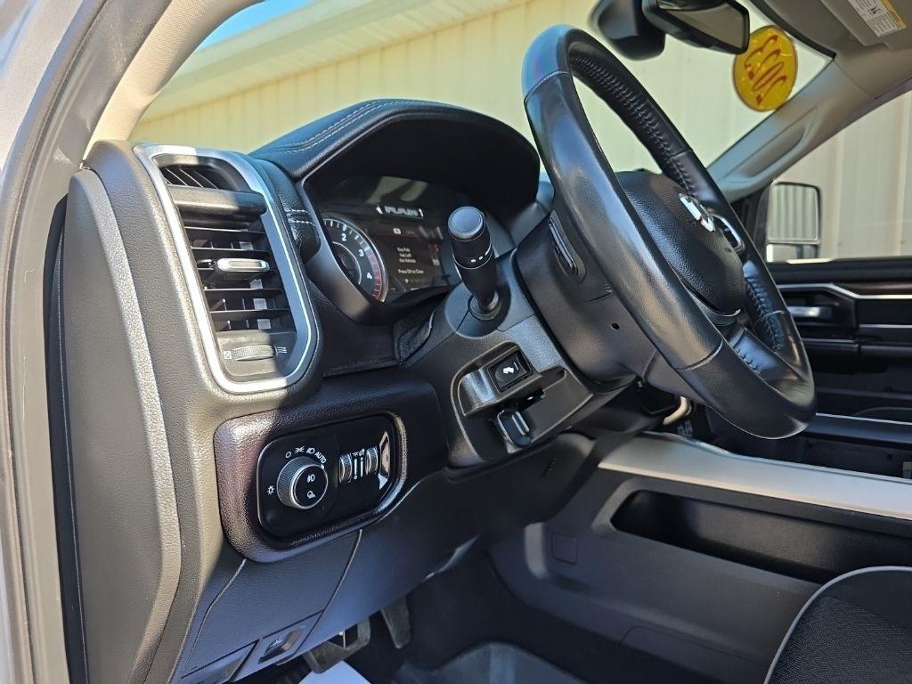 RAM 2500 Laramie 4x4 Mega Cab 6'4" Box 2023