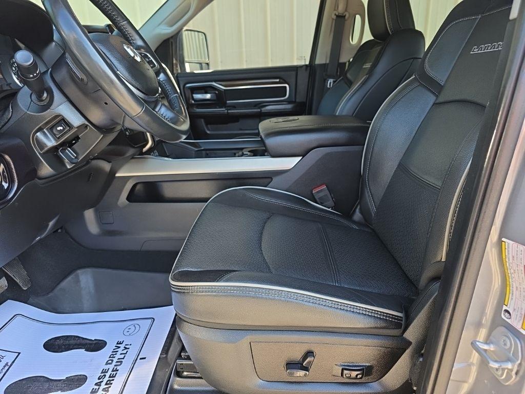 RAM 2500 Laramie 4x4 Mega Cab 6'4" Box 2023