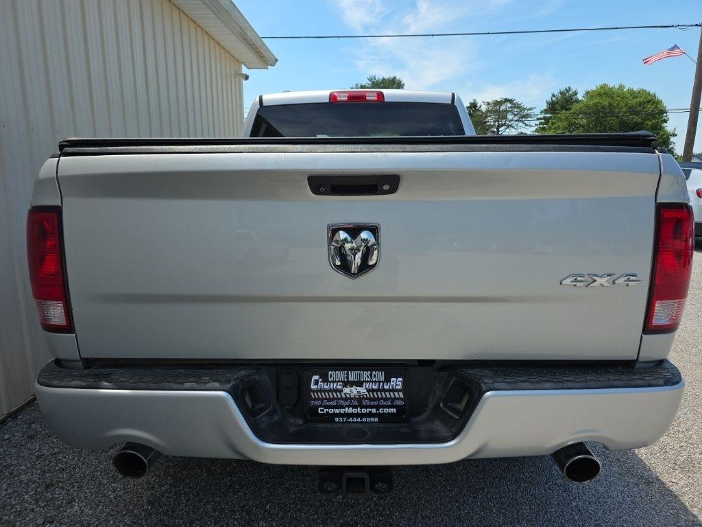 RAM 1500 4WD Quad Cab 140.5" Express 2016