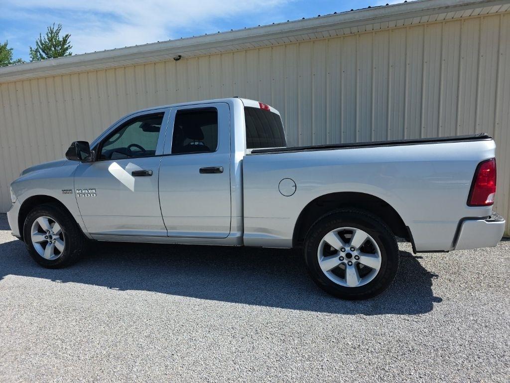 RAM 1500 4WD Quad Cab 140.5" Express 2016