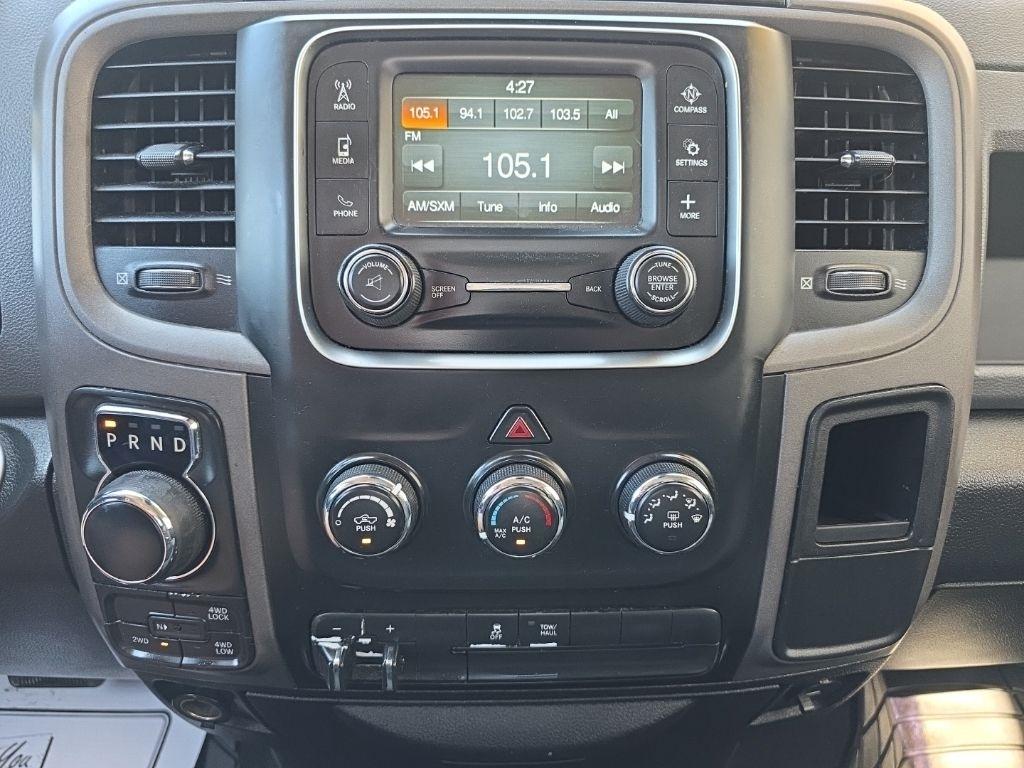 RAM 1500 4WD Quad Cab 140.5" Express 2016