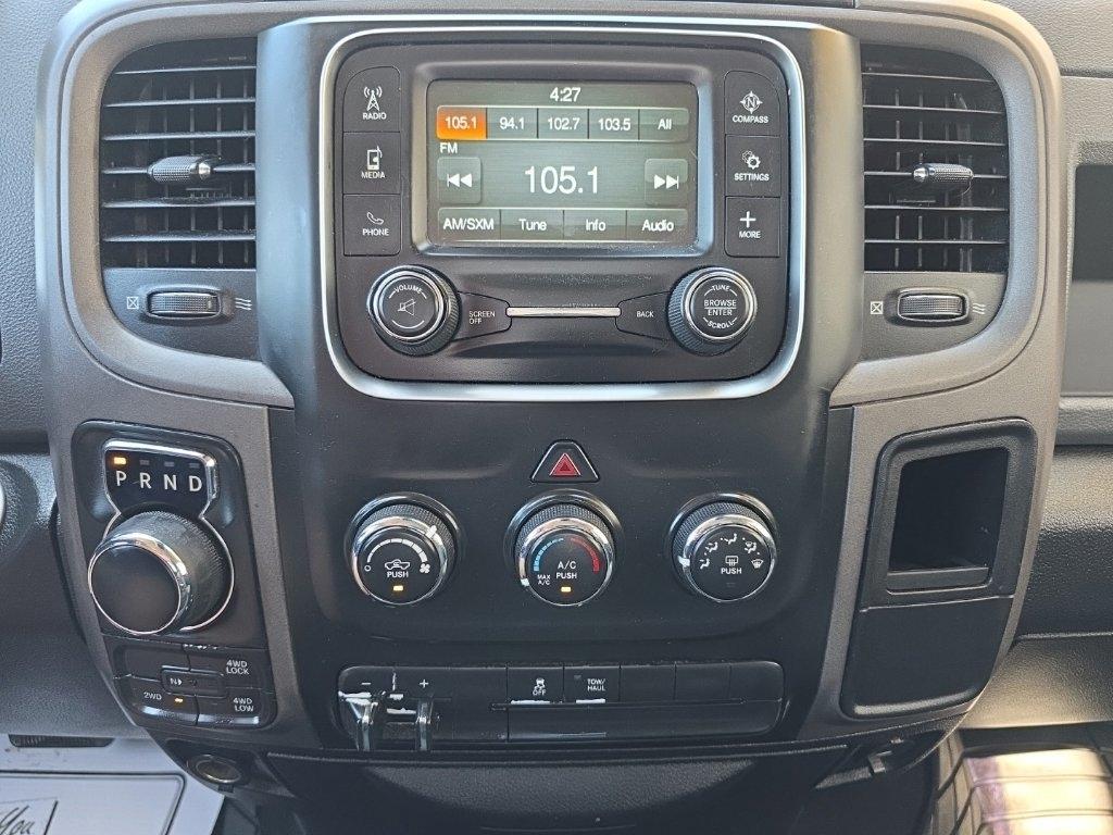 RAM 1500 4WD Quad Cab 140.5" Express 2016