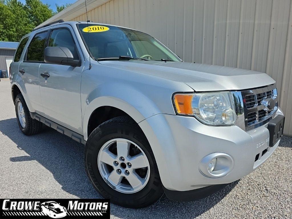 Ford Escape FWD 4dr XLT 2010