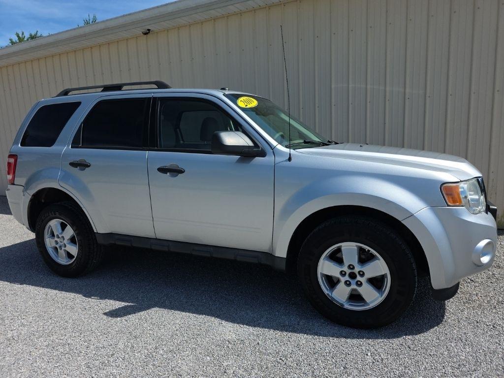 Ford Escape FWD 4dr XLT 2010