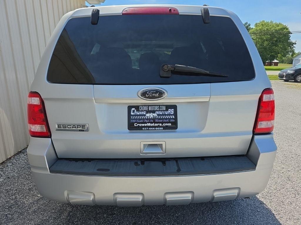 Ford Escape FWD 4dr XLT 2010