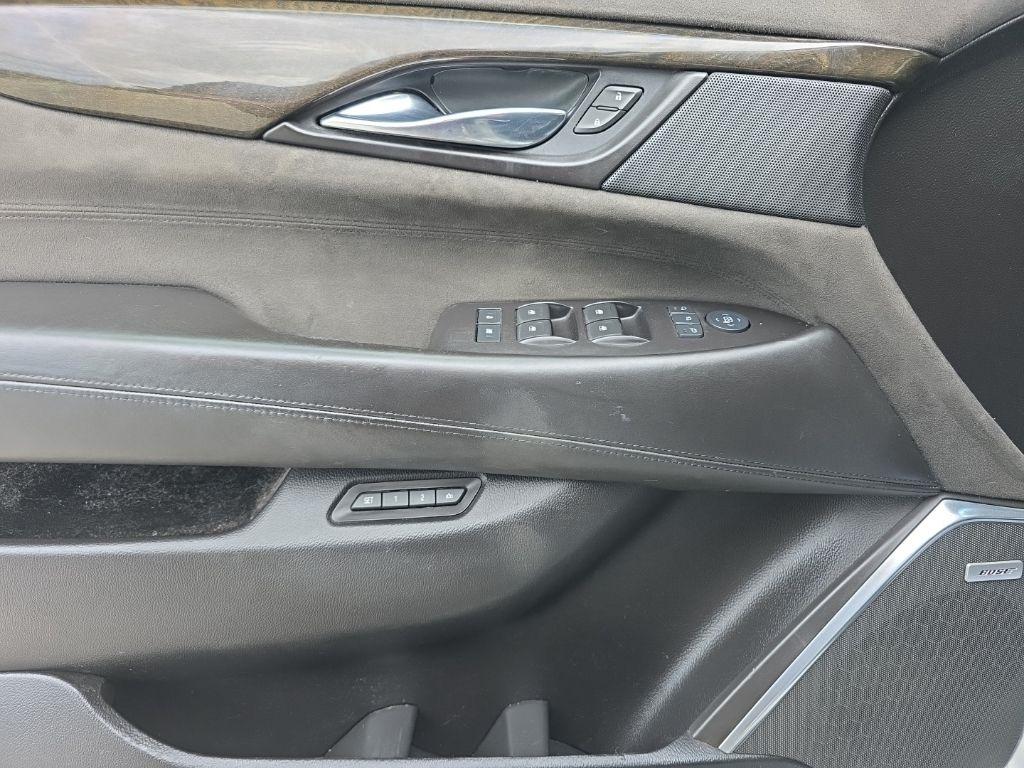 Cadillac Escalade ESV 4WD 4dr Platinum 2016
