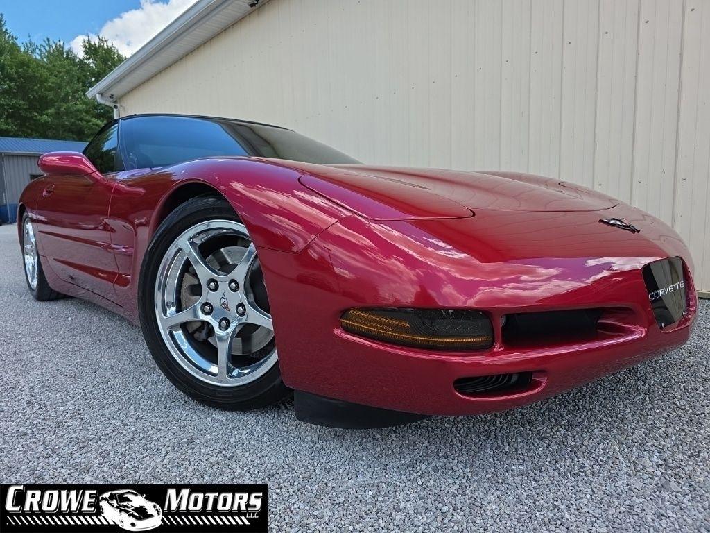 Chevrolet Corvette 2dr Convertible 2004