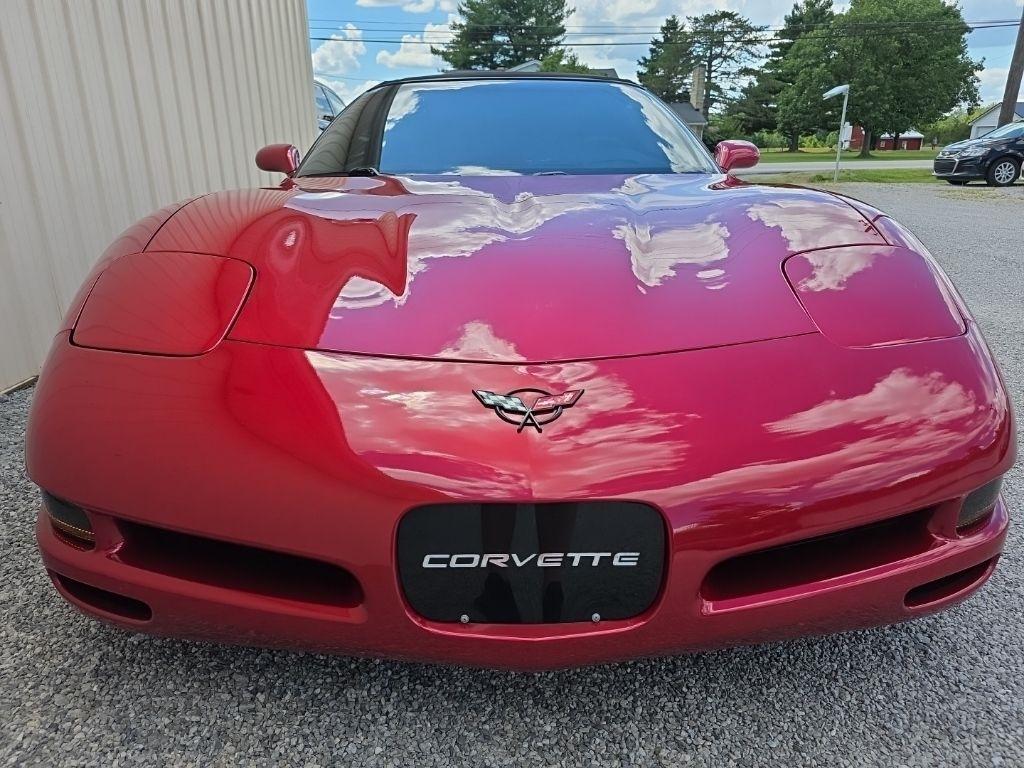Chevrolet Corvette 2dr Convertible 2004