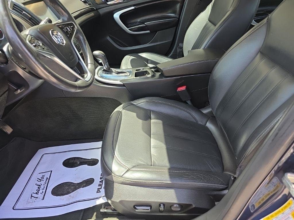 Buick Regal 4dr Sdn Sport Touring FWD 2017