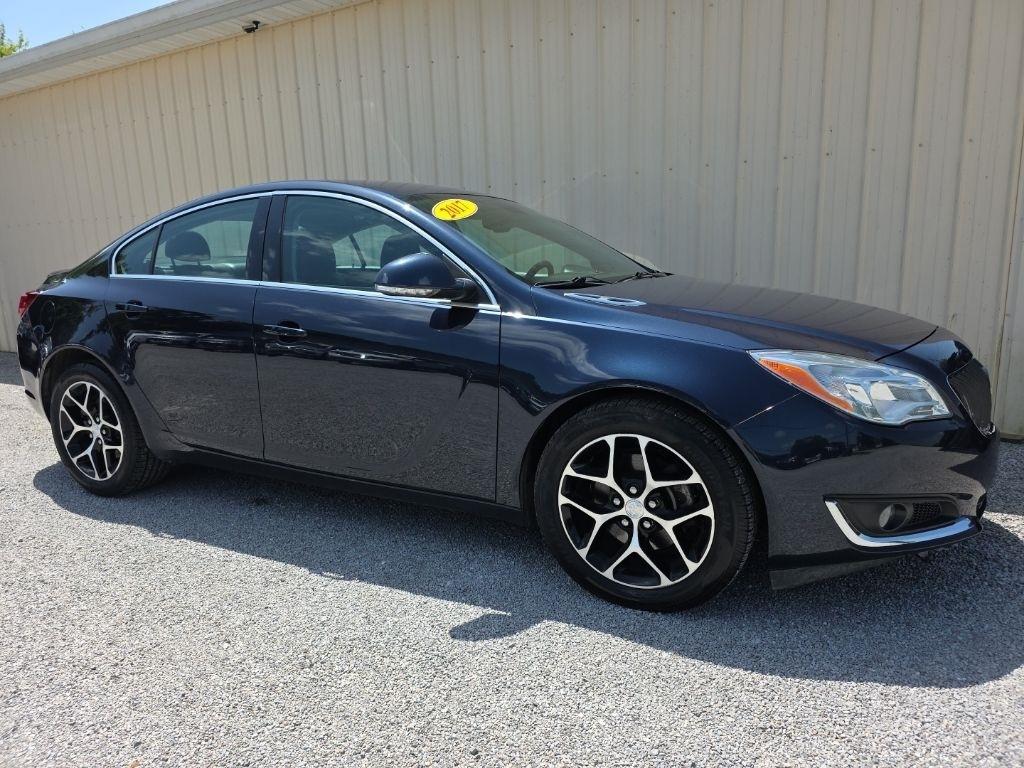 Buick Regal 4dr Sdn Sport Touring FWD 2017