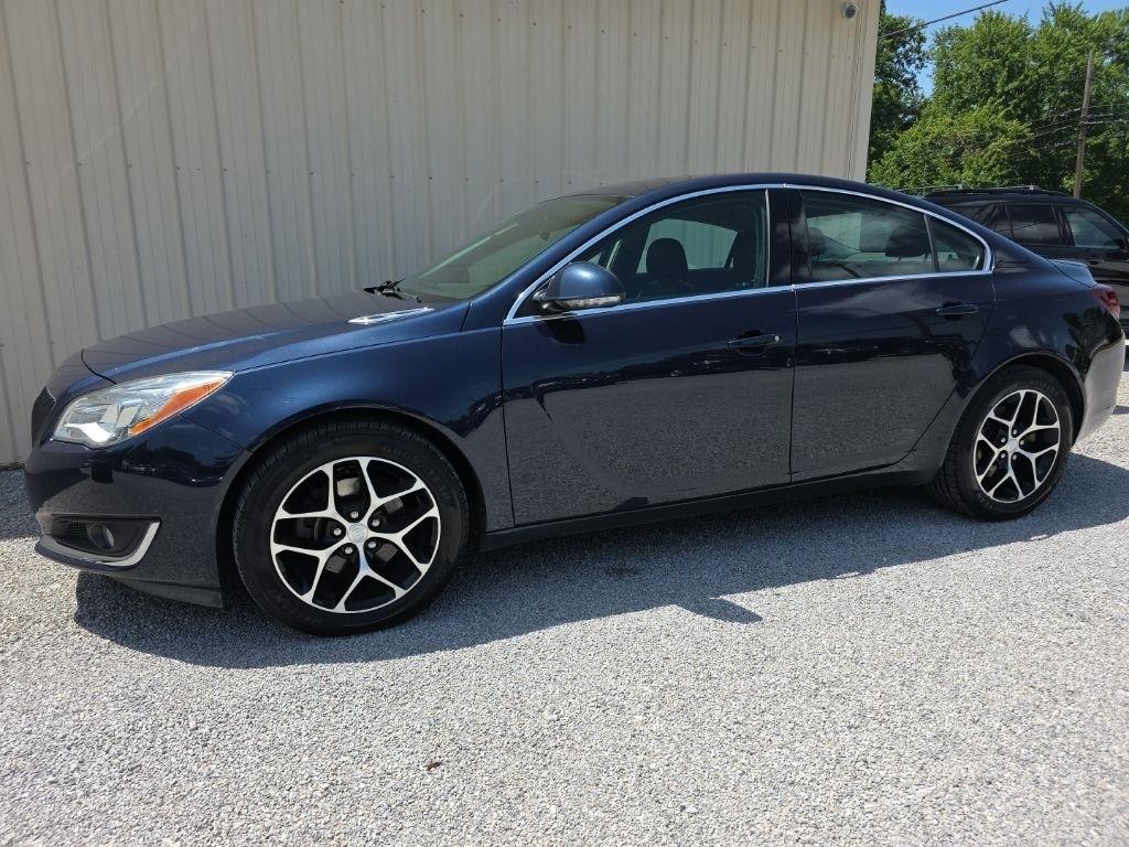 Buick Regal 4dr Sdn Sport Touring FWD 2017