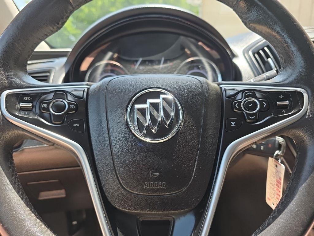 Buick Regal 4dr Sdn Sport Touring FWD 2017