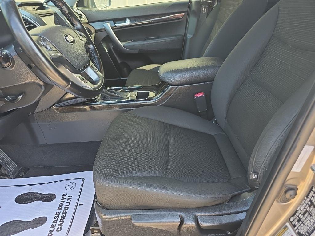 Kia Sorento 2WD 4dr I4 LX 2014