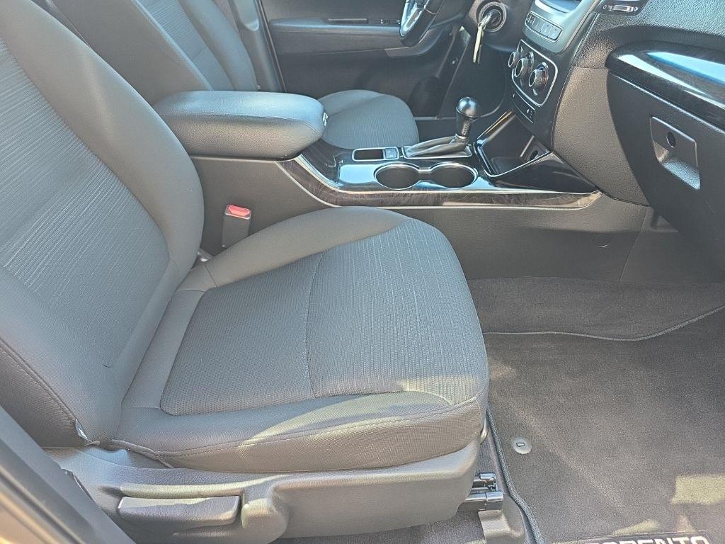 Kia Sorento 2WD 4dr I4 LX 2014