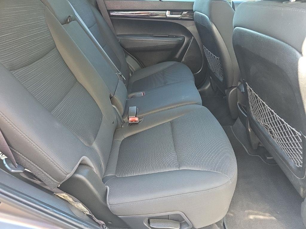 Kia Sorento 2WD 4dr I4 LX 2014