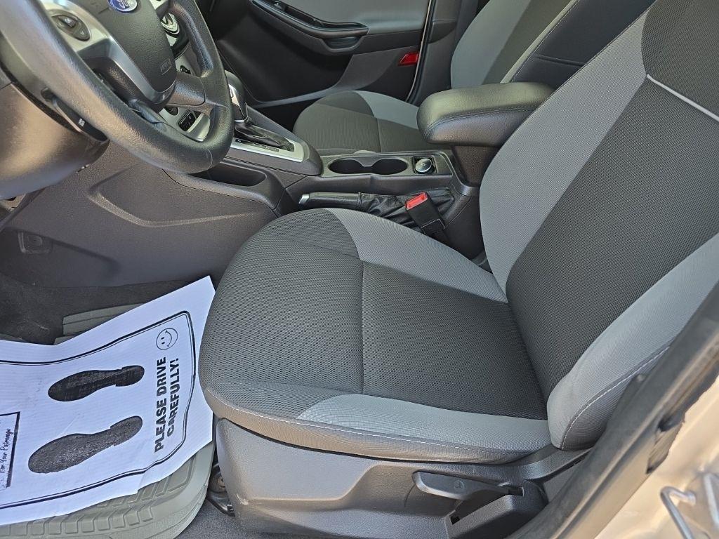 Ford Focus 5dr HB SE 2014