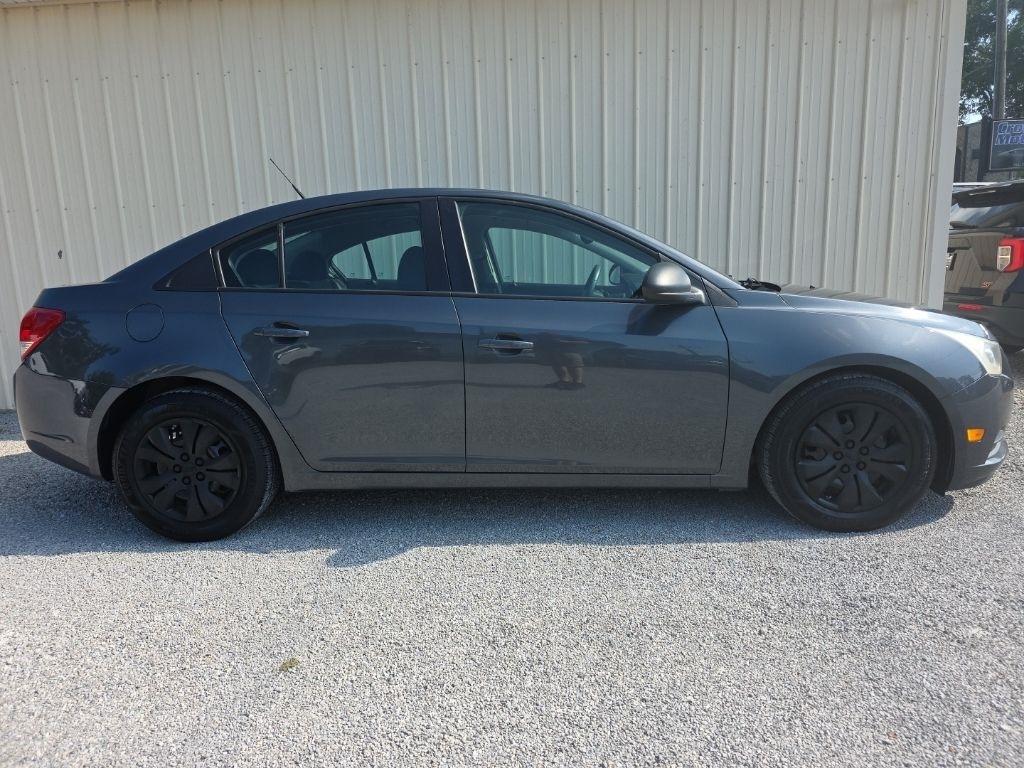 Chevrolet Cruze 4dr Sdn Auto LS 2013