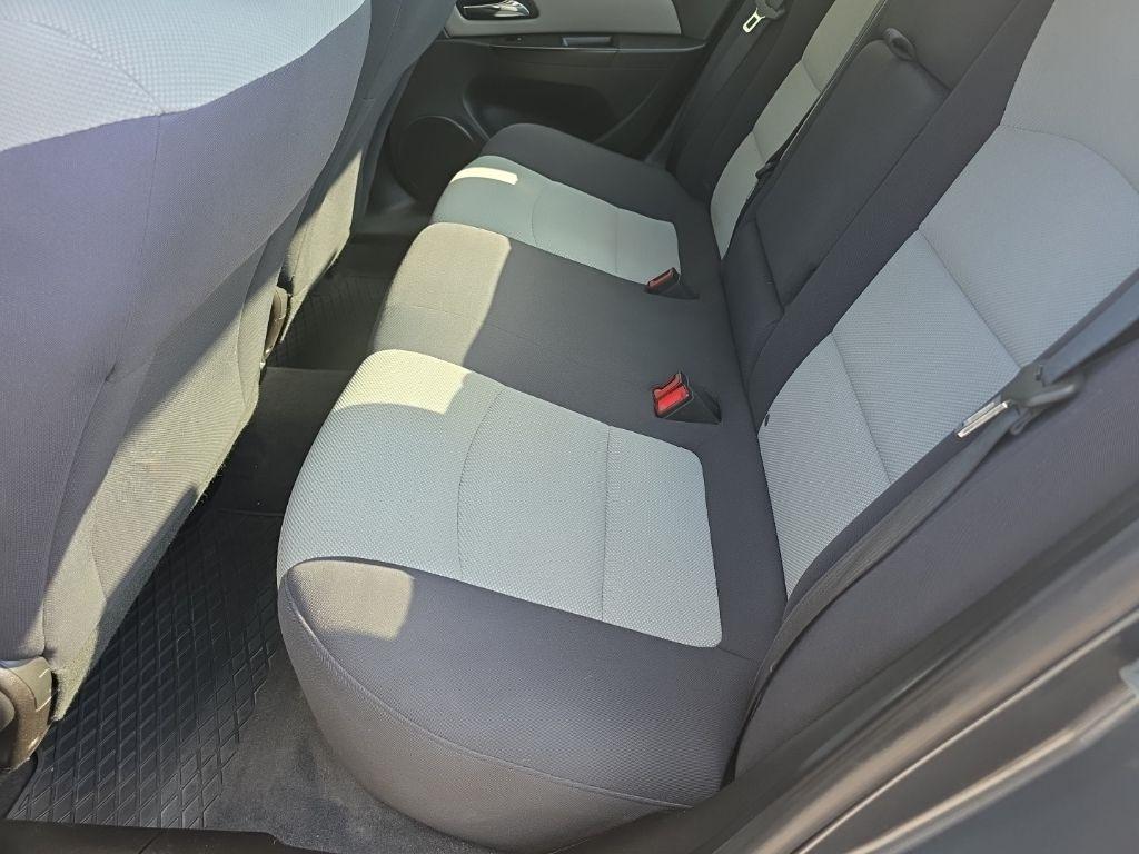 Chevrolet Cruze 4dr Sdn Auto LS 2013