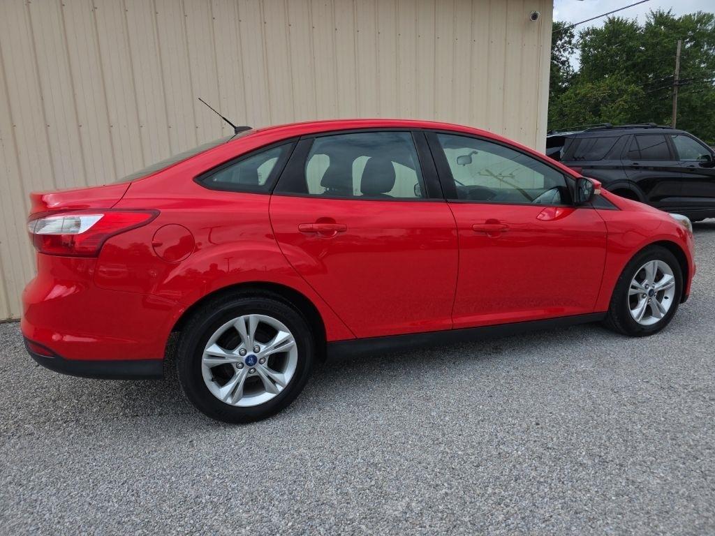 Ford Focus 4dr Sdn SE 2013