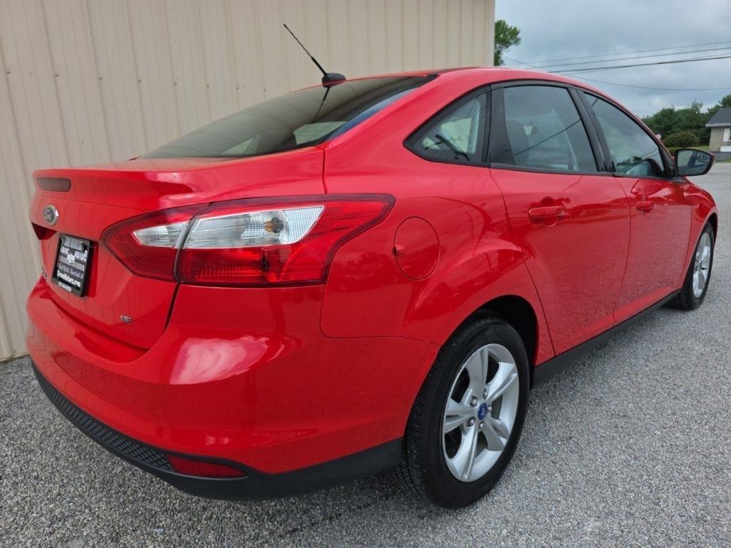 Ford Focus 4dr Sdn SE 2013