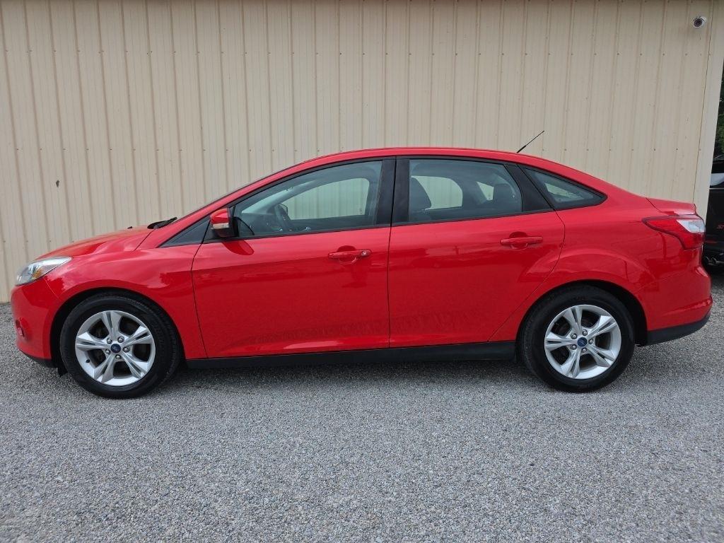 Ford Focus 4dr Sdn SE 2013