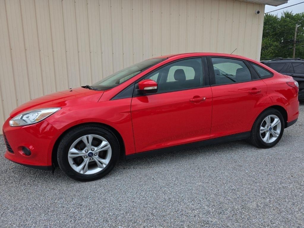Ford Focus 4dr Sdn SE 2013