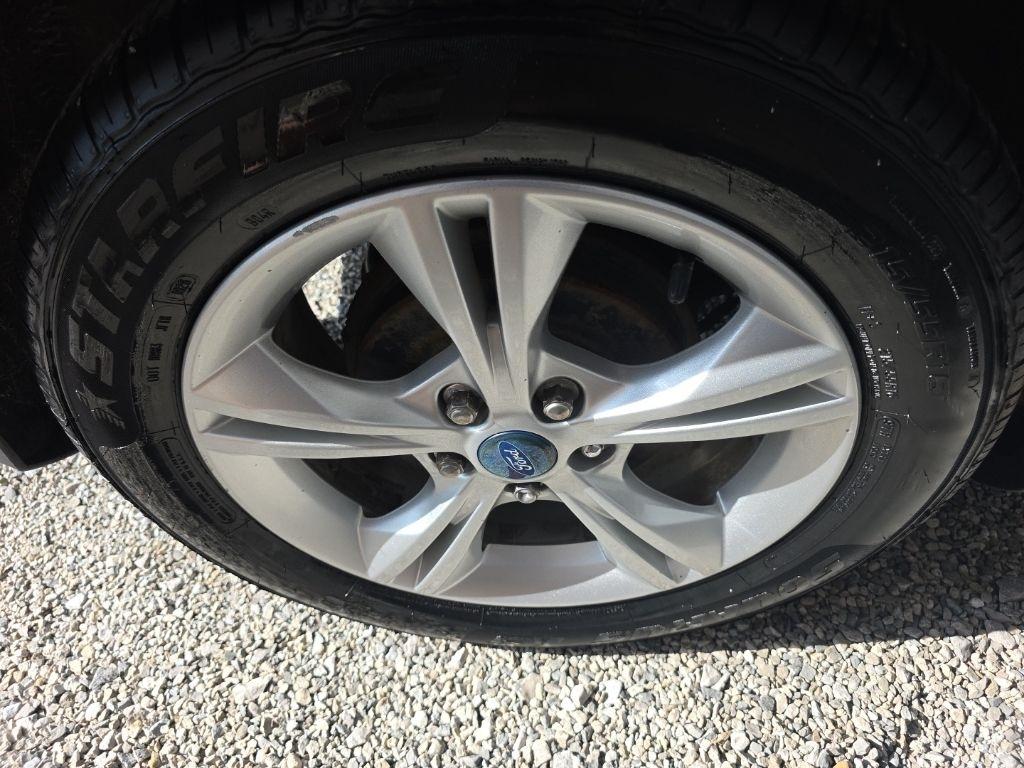 Ford Focus 5dr HB SE 2014