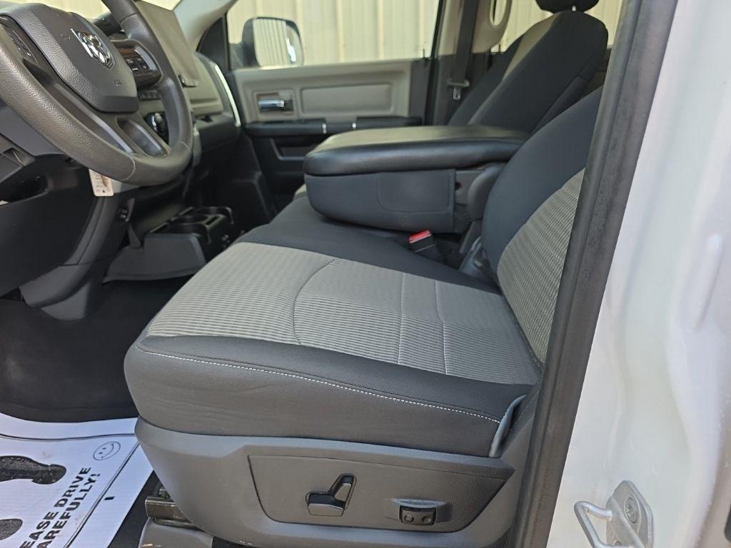 RAM 2500 4WD Mega Cab 160.5" SLT 2012