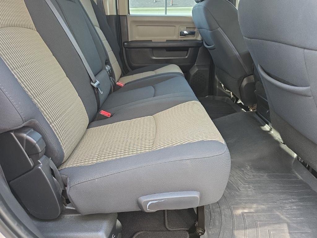 RAM 2500 4WD Mega Cab 160.5" SLT 2012