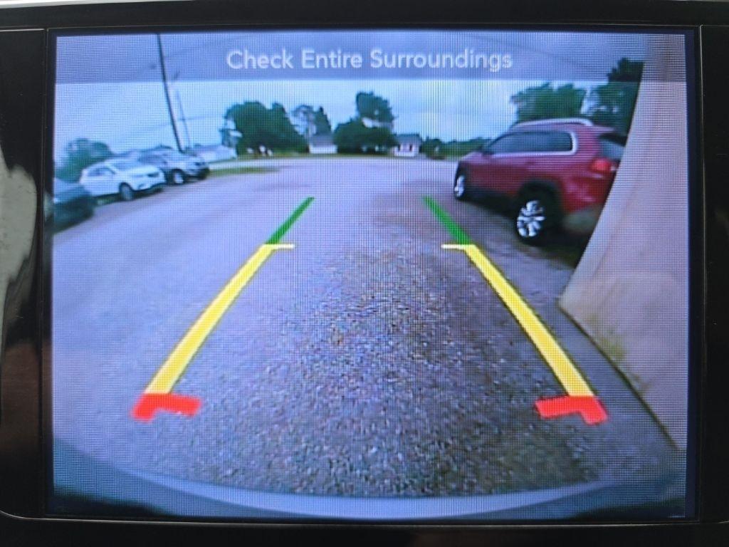 Chrysler Pacifica Touring-L FWD 2017