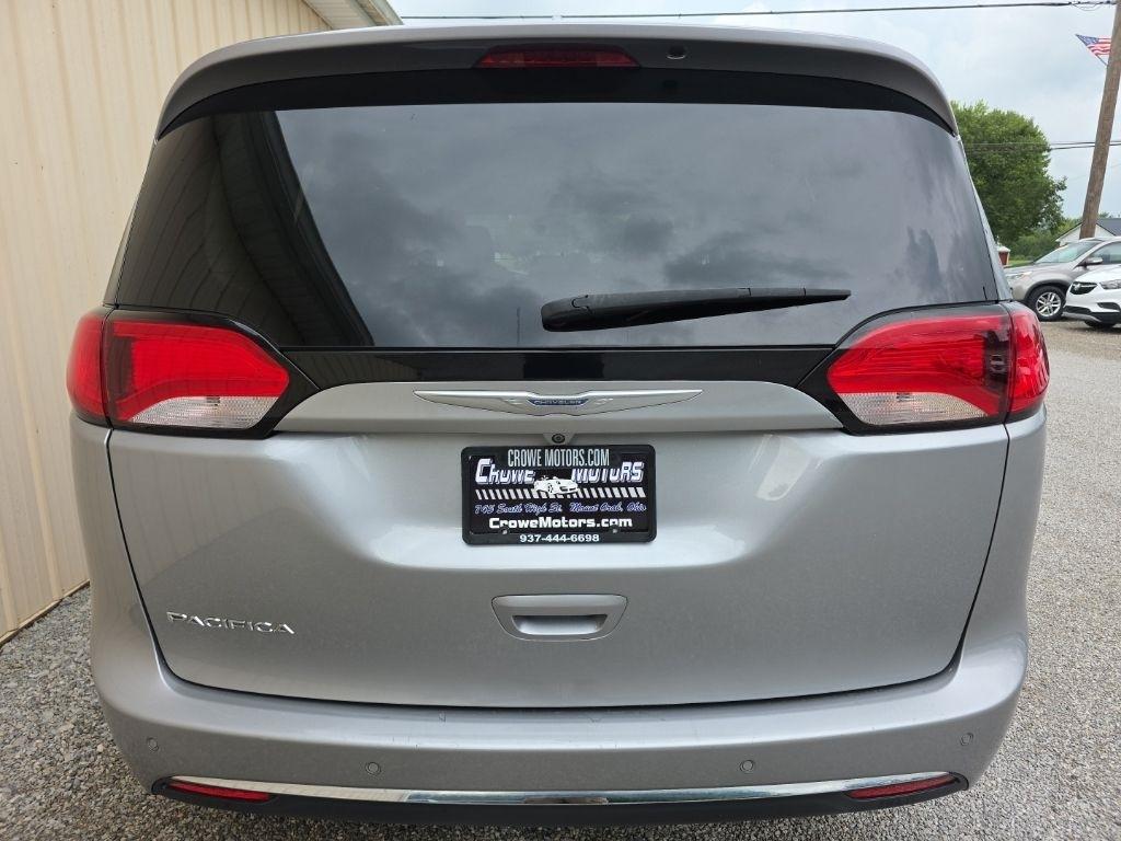 Chrysler Pacifica Touring-L FWD 2017