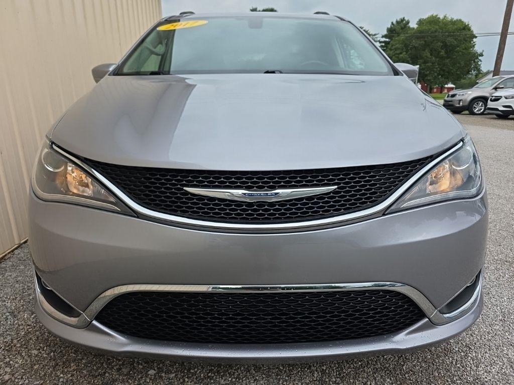 Chrysler Pacifica Touring-L FWD 2017