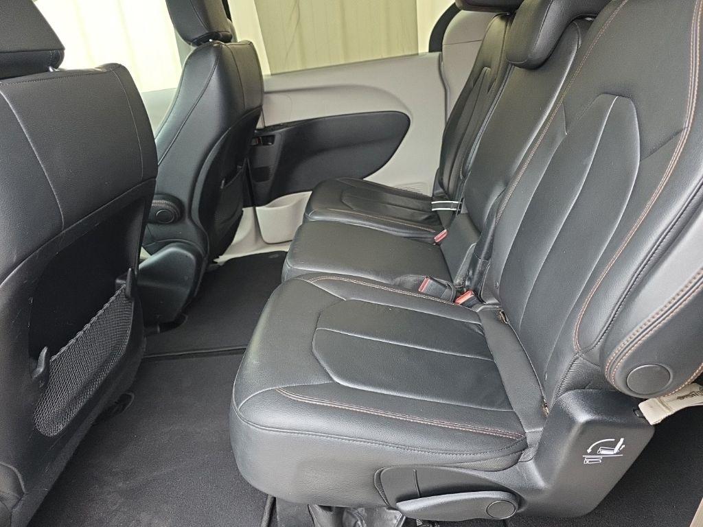 Chrysler Pacifica Touring-L FWD 2017