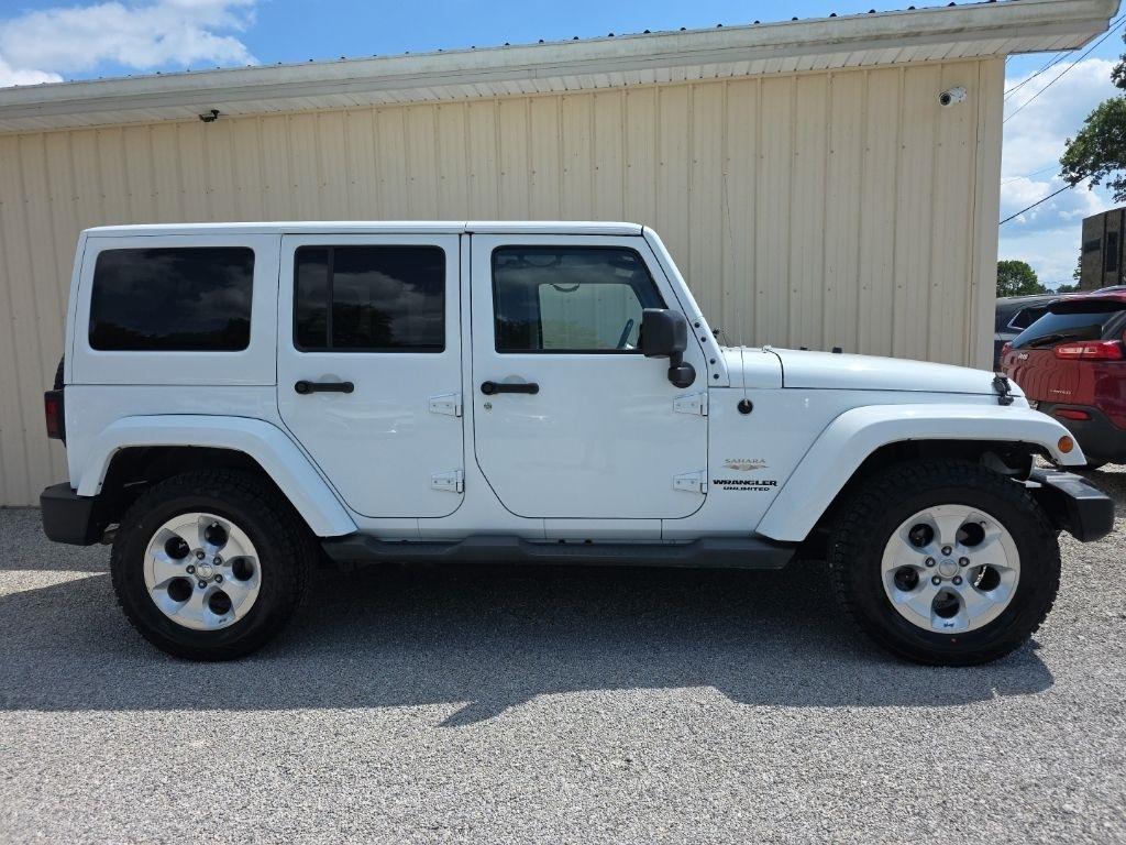 Jeep Wrangler Unlimited 4WD 4dr Sahara 2015
